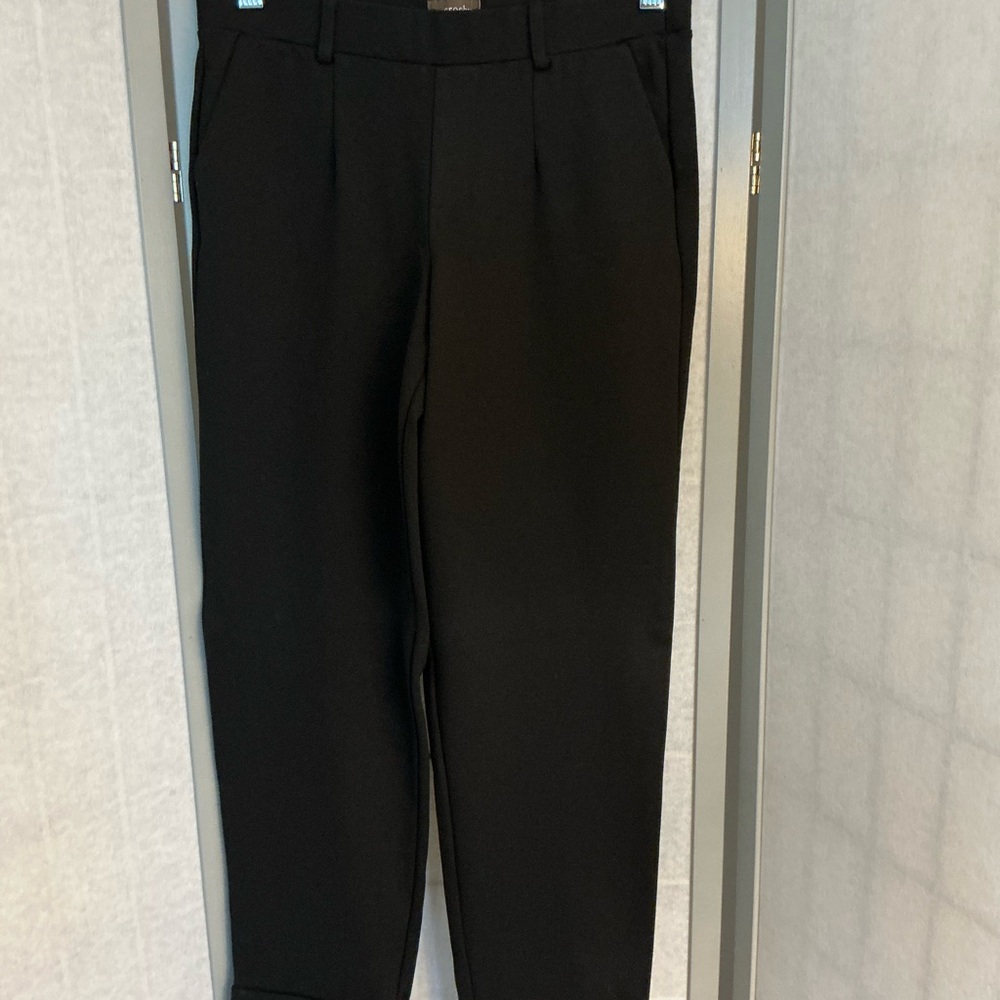Crosby Pull-On Black Ankle Pants